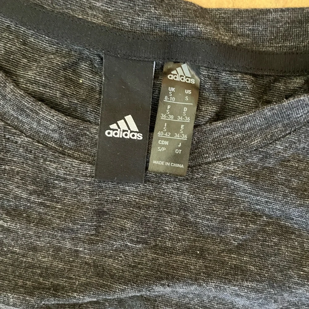 Adidas Tank - Picture 3 of 4